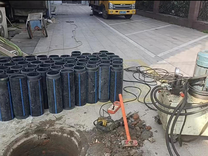 萧县PE置换管厂家 DN315置换管 非开挖管短管置换
